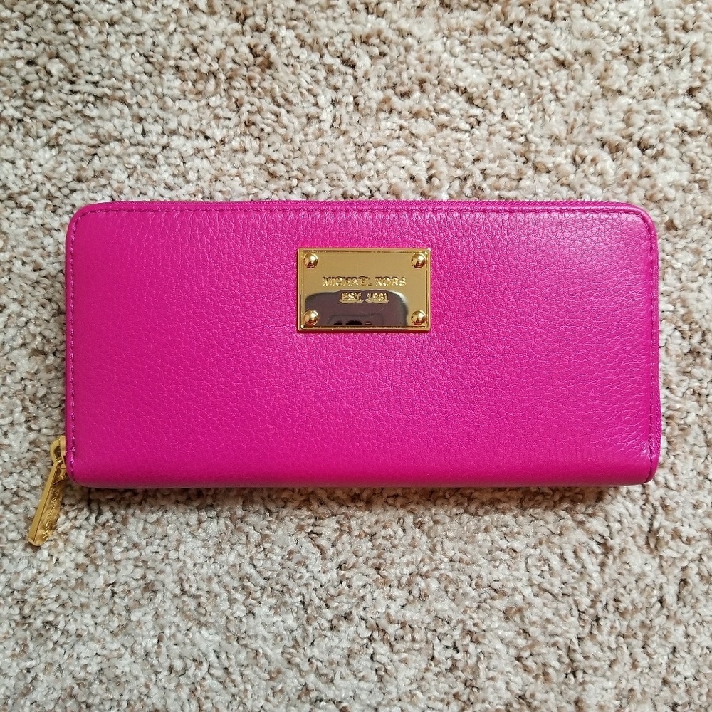 Michael Kors wallet